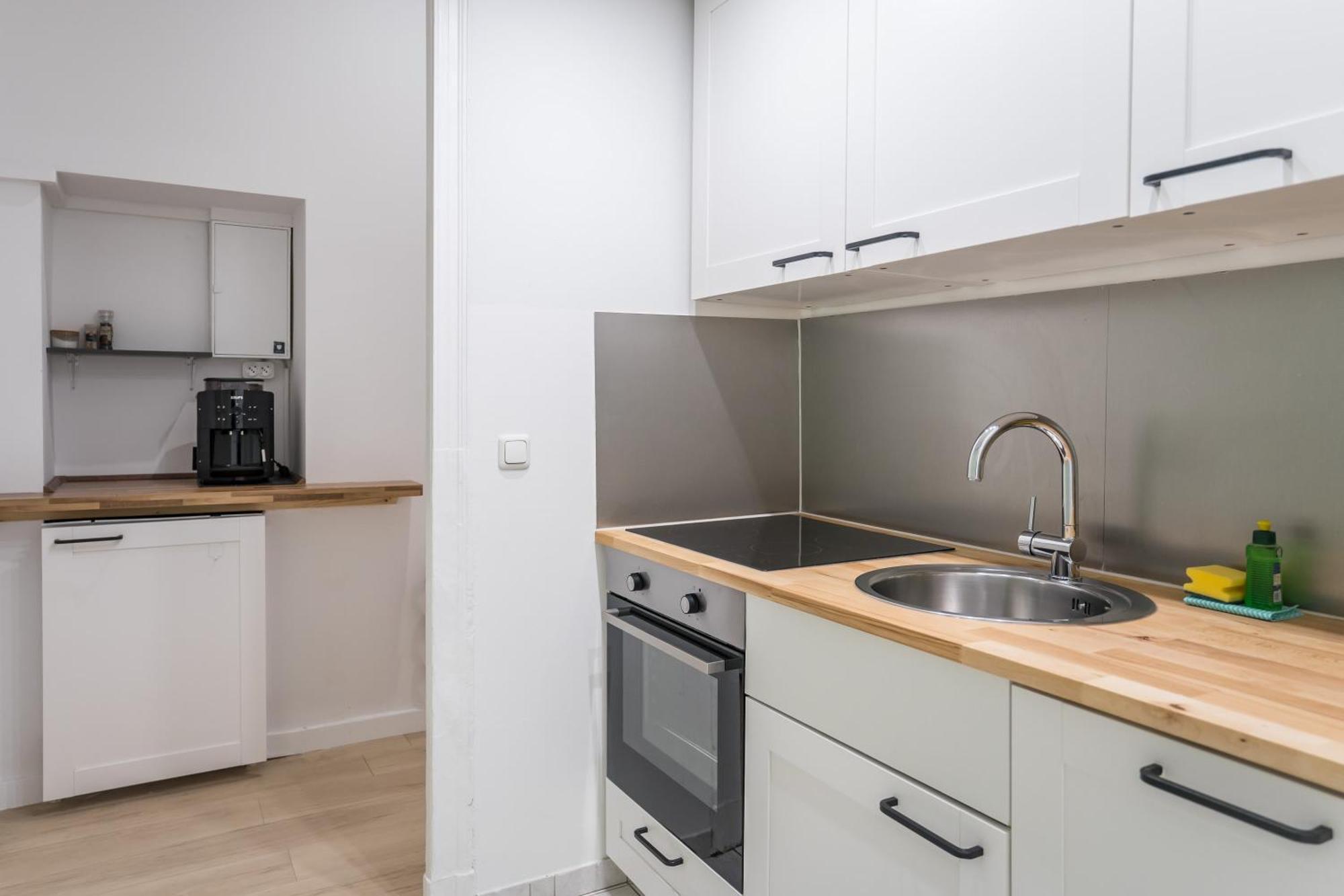 Spacious Family With 2 Bedrooms Appartement *
